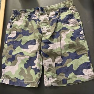 Lands End boys 14/16 husky elastic waist camo shorts